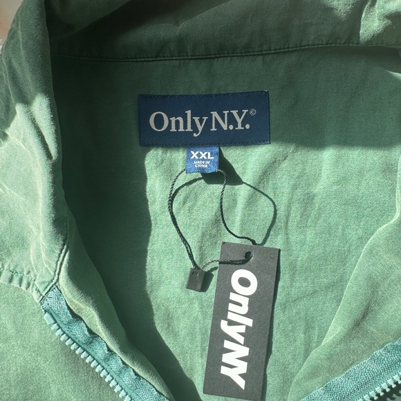 Only NY Green pullover shirt NWT short sleeve - Picture 2 of 6
